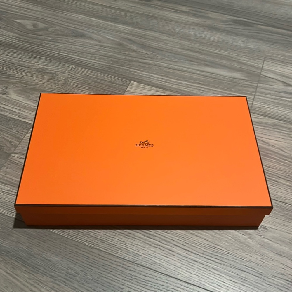 Authentic Hermes box with ribbon